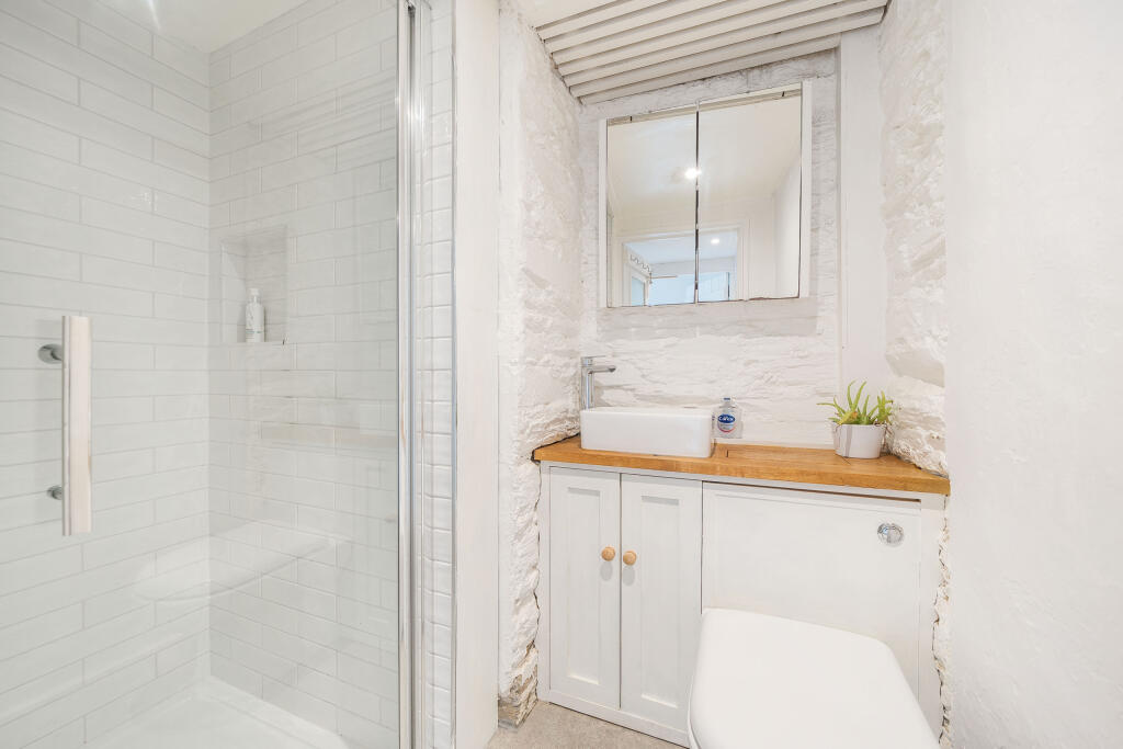 1362100-10-68e64c18d9ebd