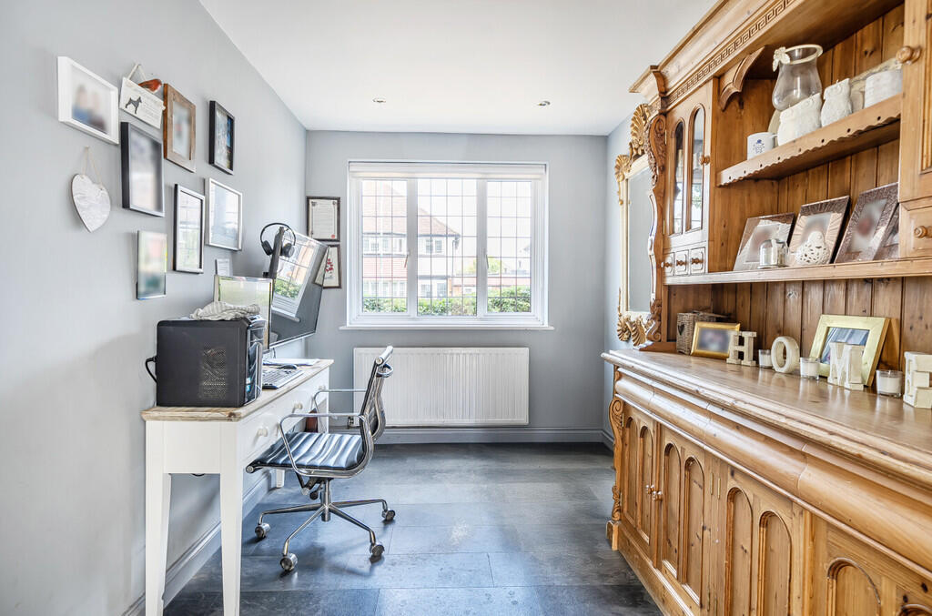 -6880b69d42ac5-l-...