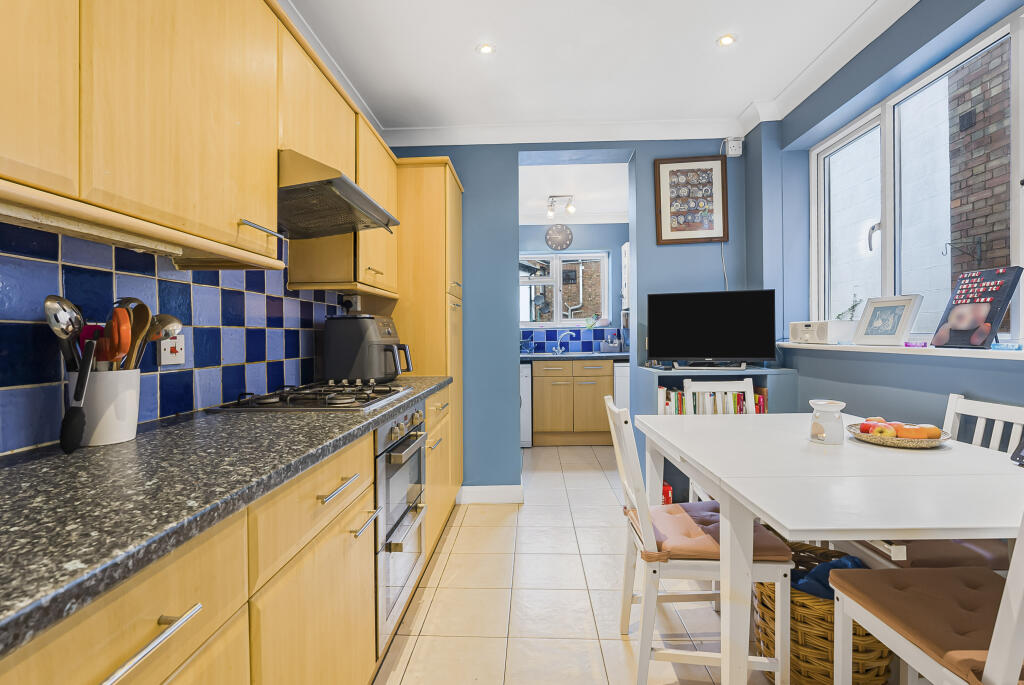 Folly Avenue, St. Albans, Hertfordshire, AL3