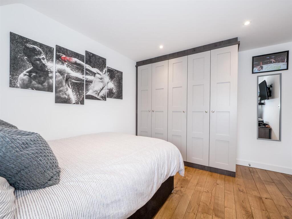 10 Shottery Green-25.jpg