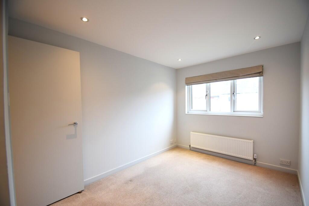 bedroom2.2