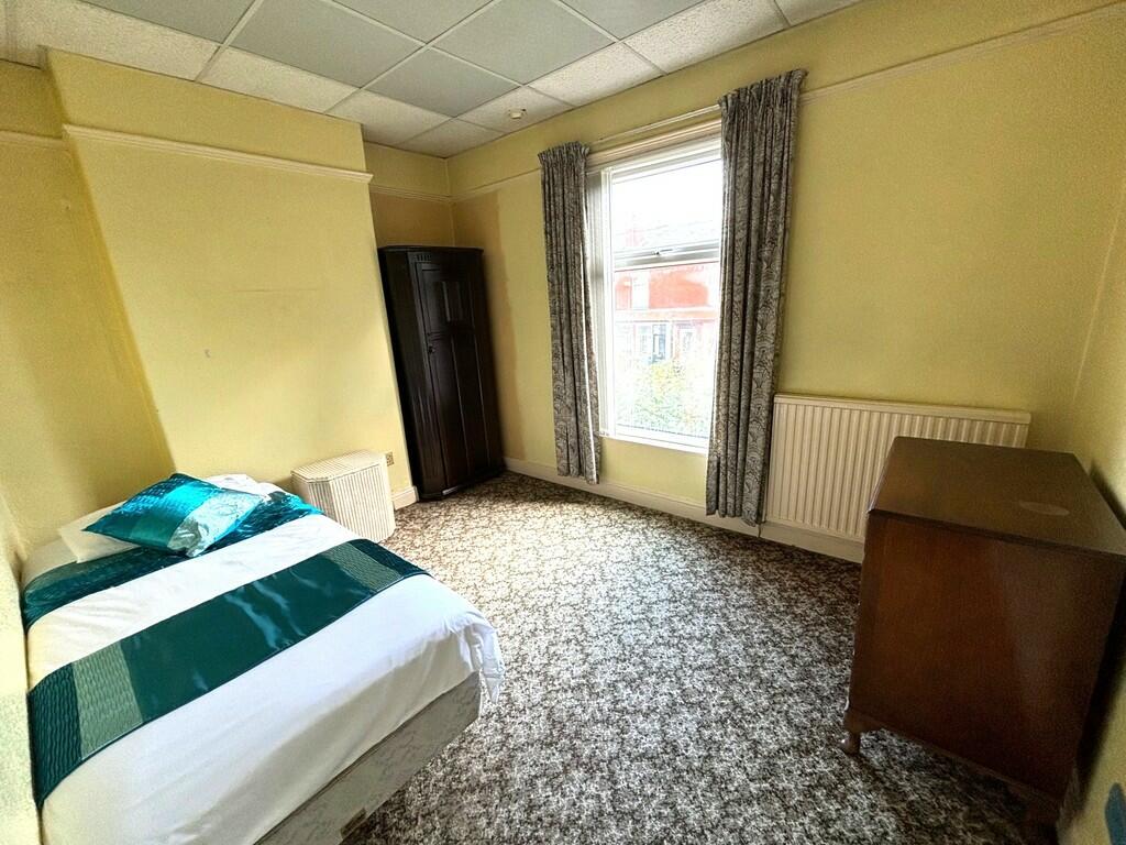 thumbnail_IMG_445...