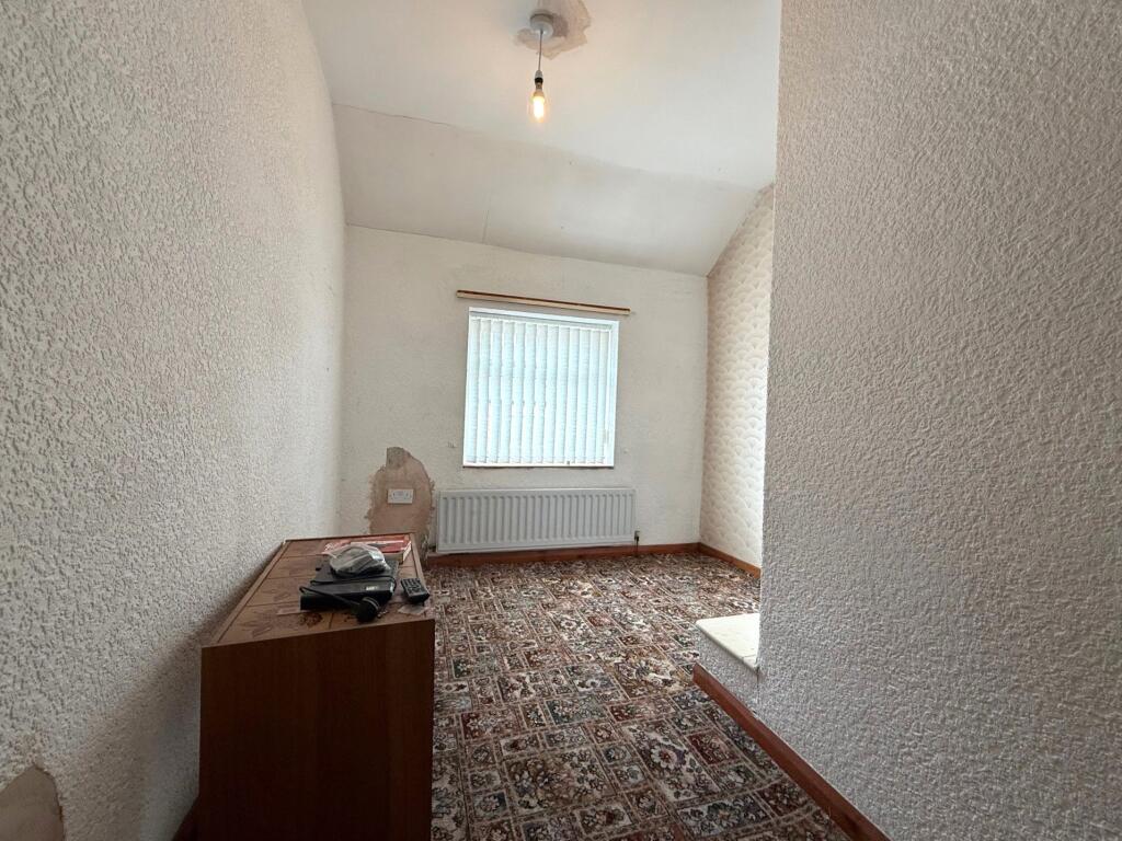 Photograph 7