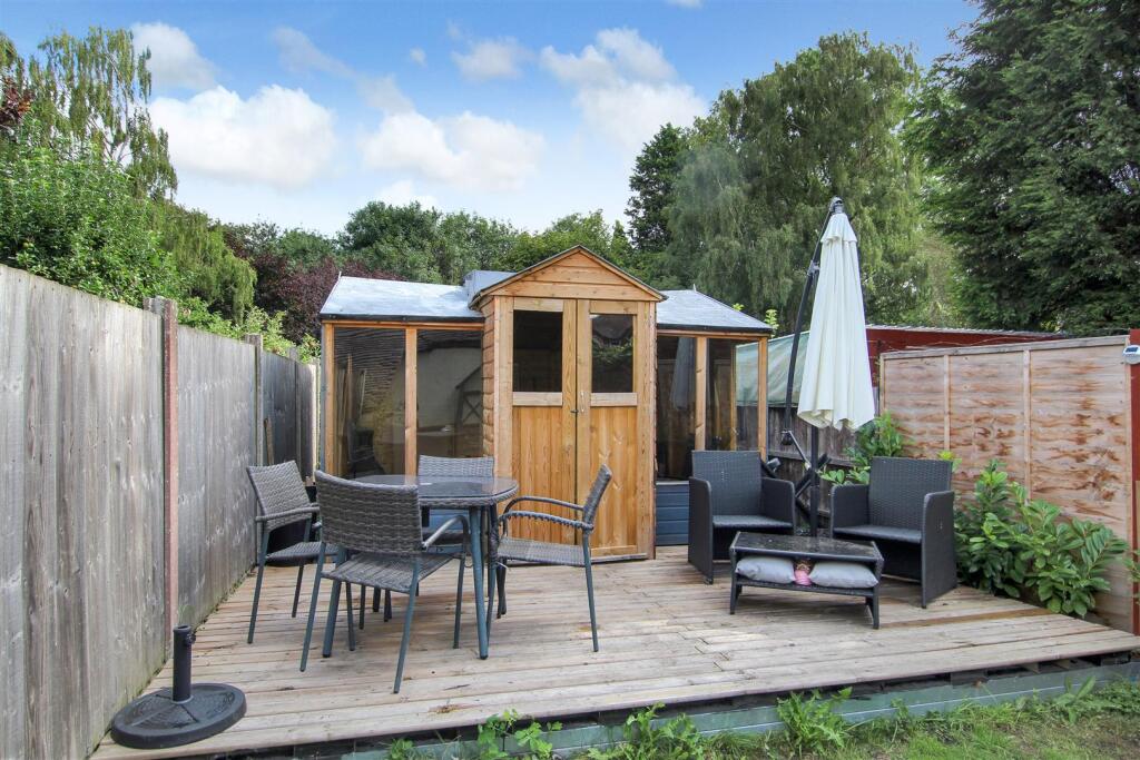 summer-house-1.jpg