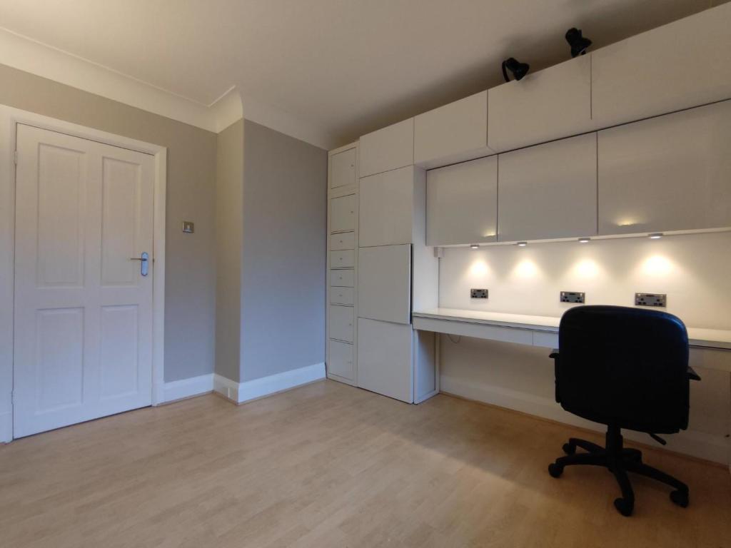 Office Aspect 2