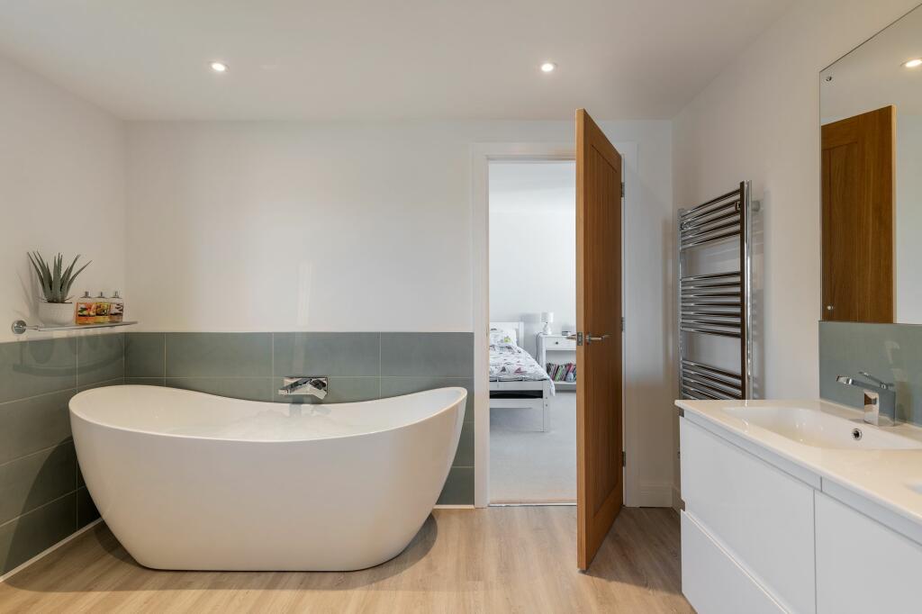 Bathroom_Berry Bank, Brixham