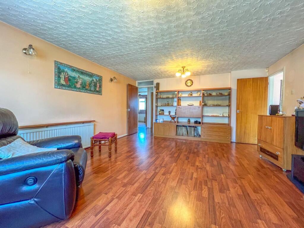 College Street - Image-3.jpg