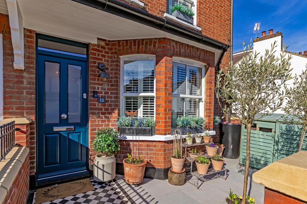 13WoodstockRoadSouth-7.jpg