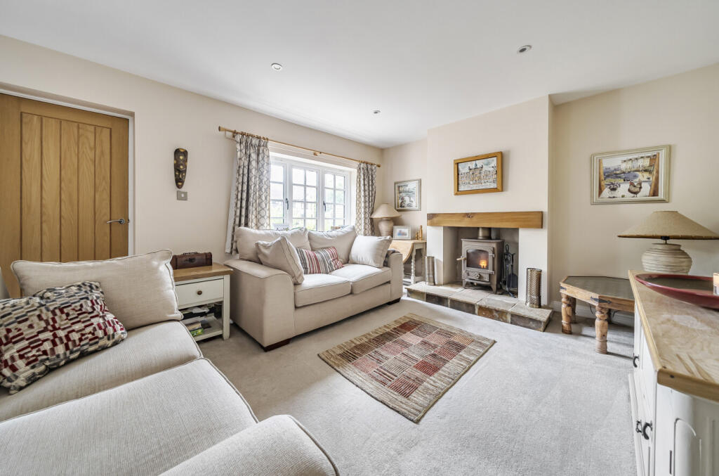 1345899-12-68b6d1...