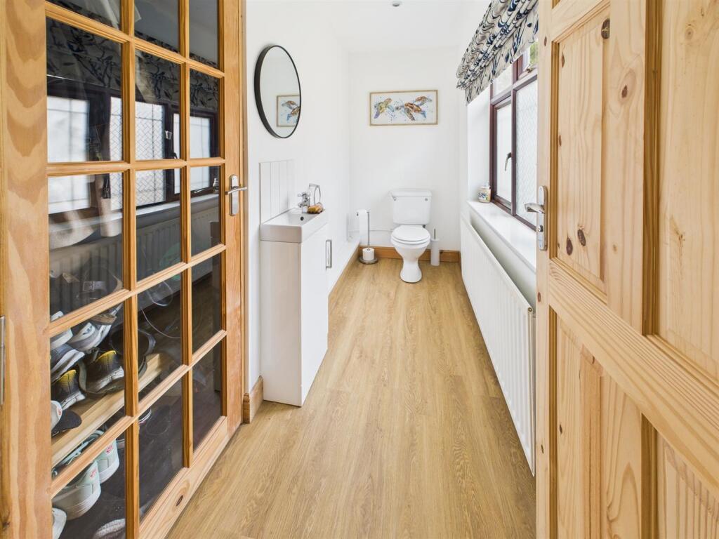 Ground floor WC