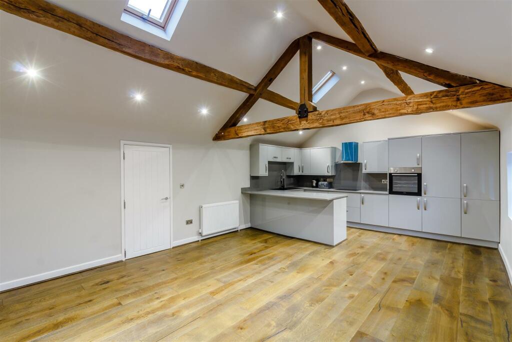 8523469-interior19.jpg