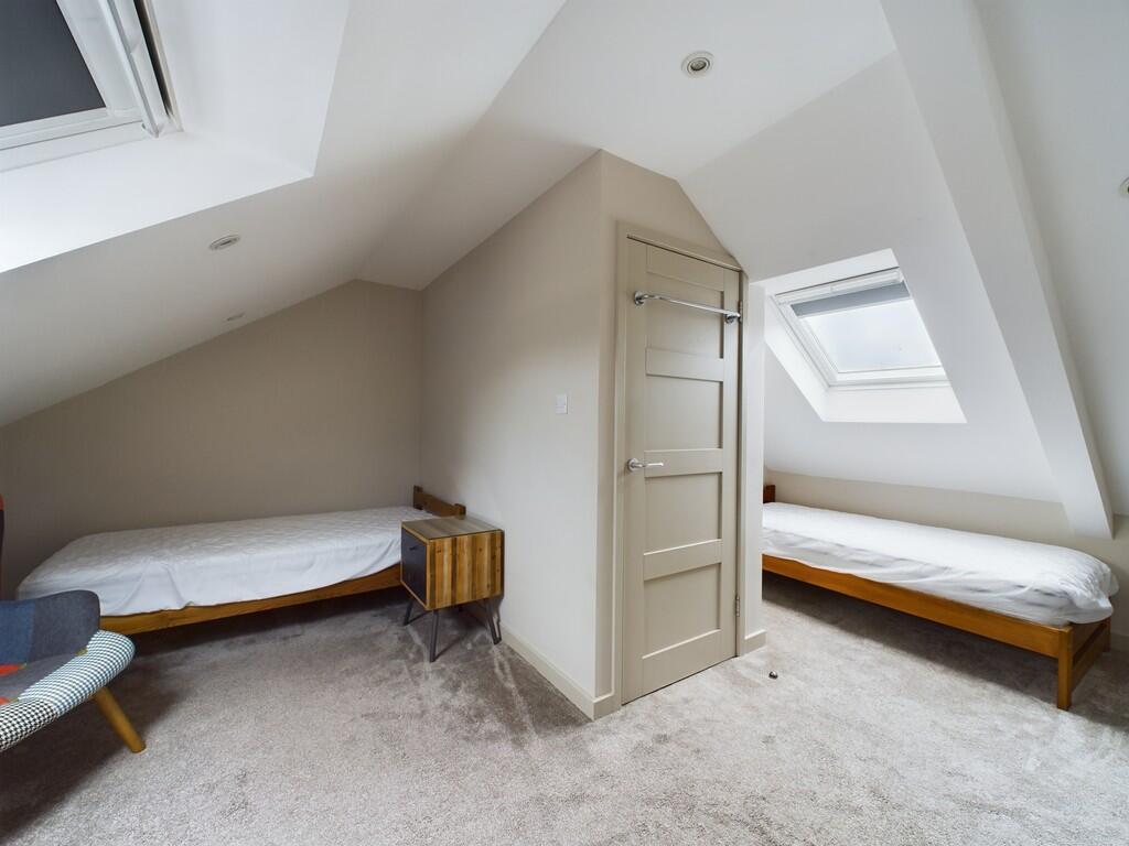 CAM02089G0-PR0410...