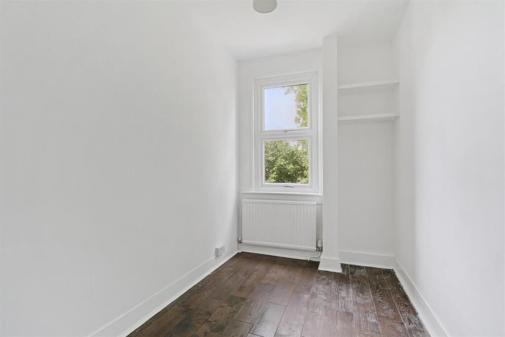 34 Haydons Road Bedroom 2.jpg
