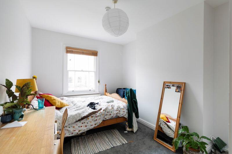 UM - bedroom 
