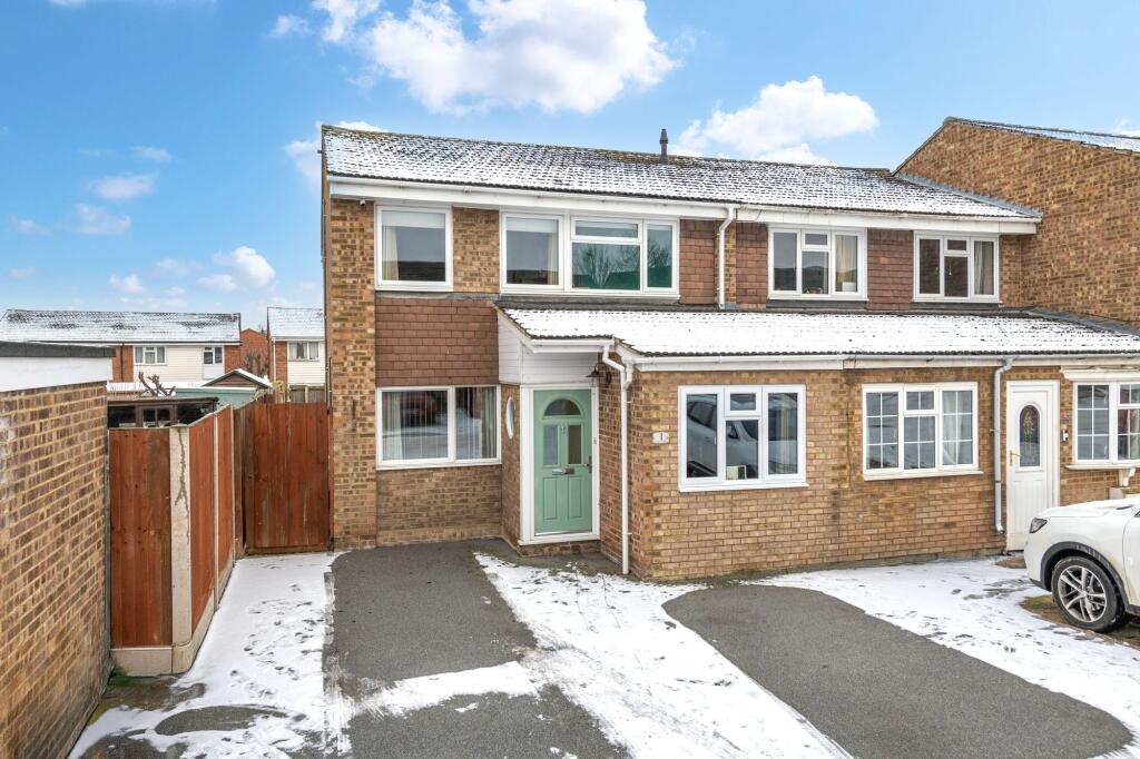 Milton Close, Royston, SG8