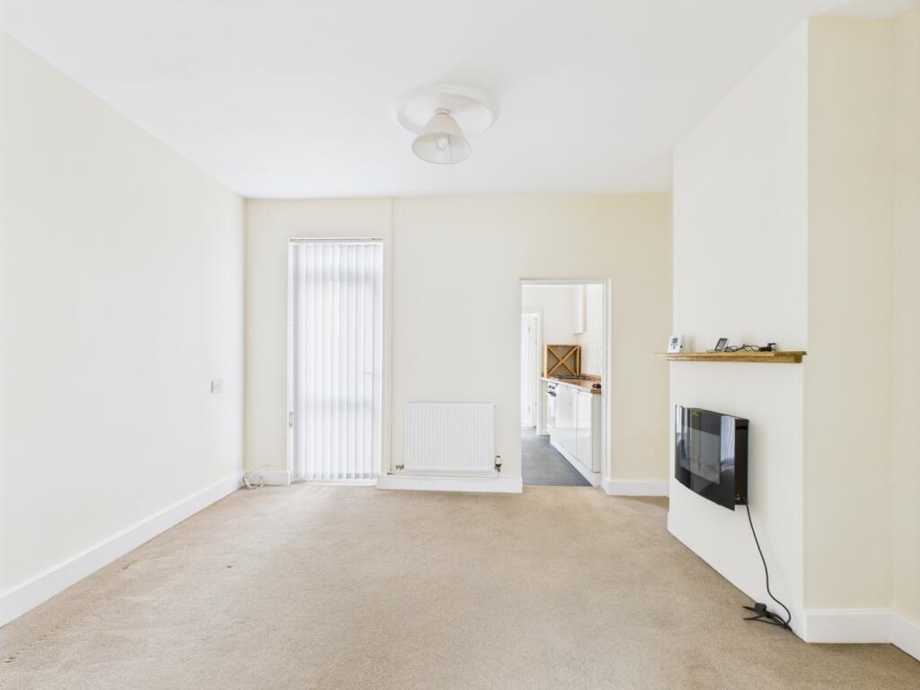 CAM03062G0-PR0179-STILL002