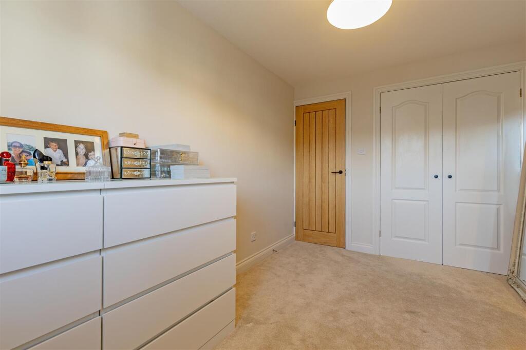 Bedroom 4-2.jpg