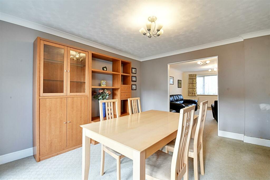 Dining Room 2.jpg