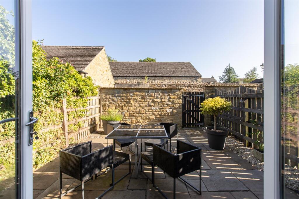 Hallgarth Court 16 External-4.jpg