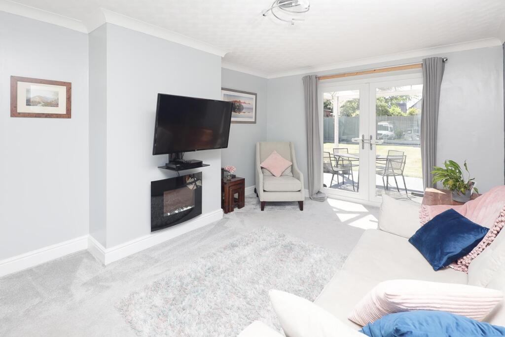 96a George Rd lounge-3.jpg