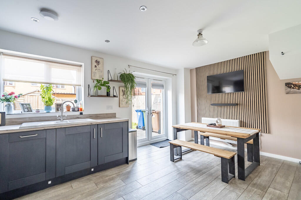 Kitchen/Dining Ro...