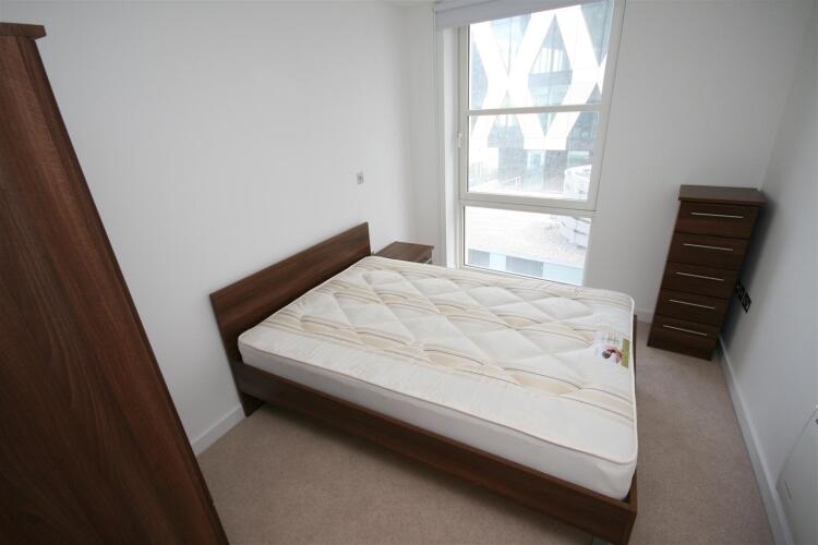 No 1 305  (6)