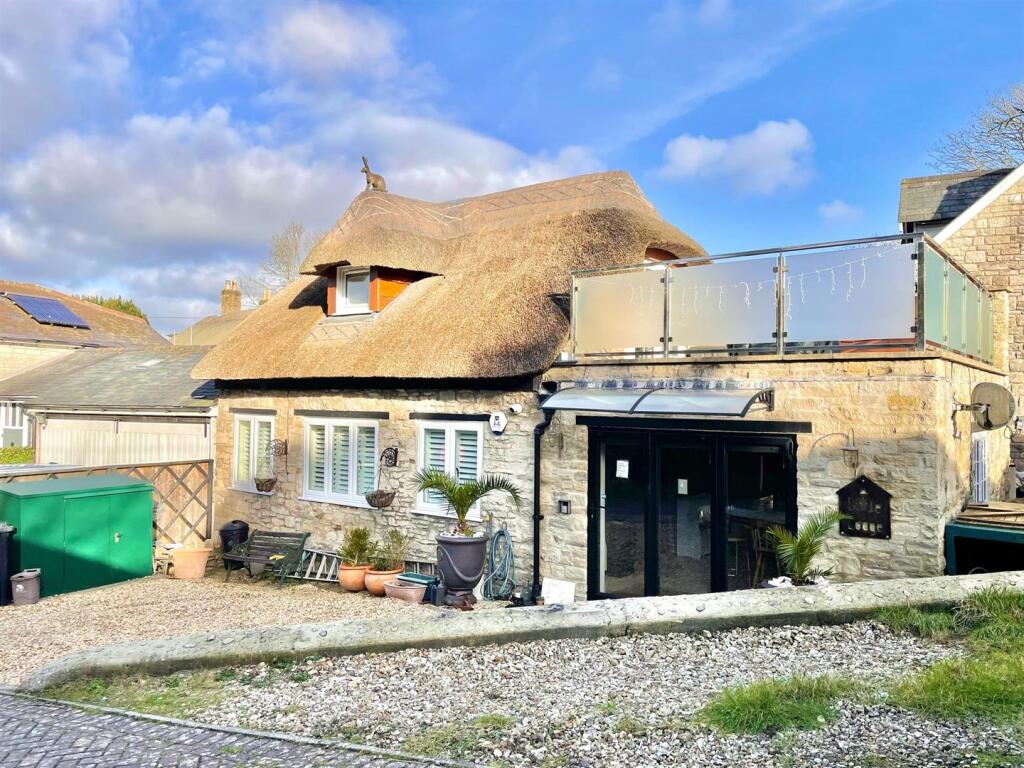little lodge.jpg