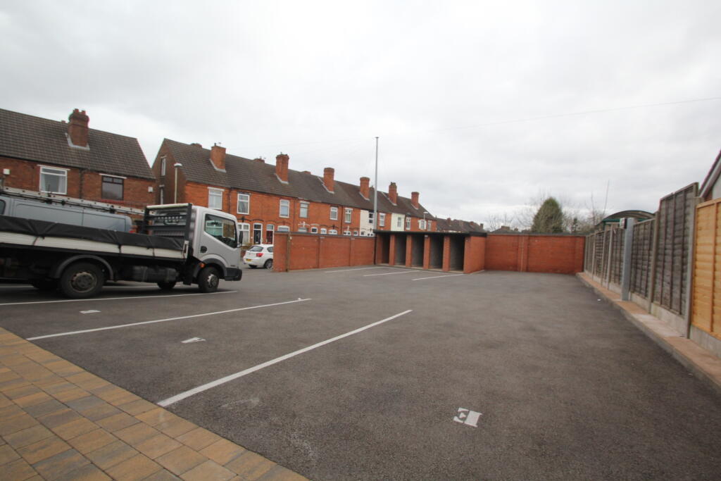 Rear car park &amp; Storage.JPG