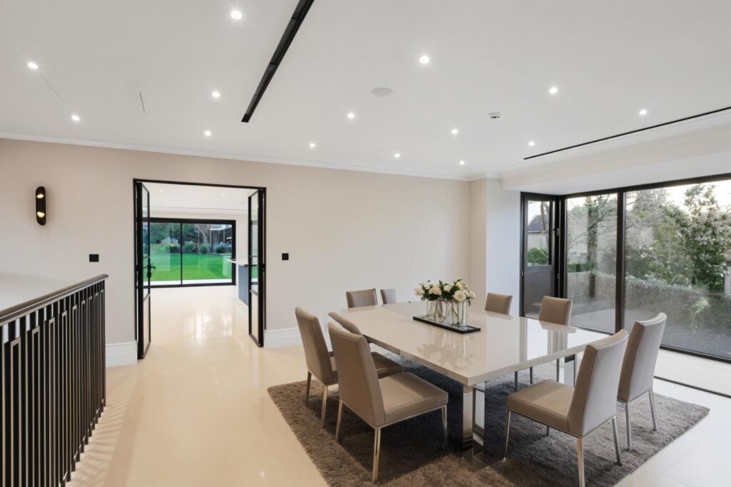 Dining Area/Landing