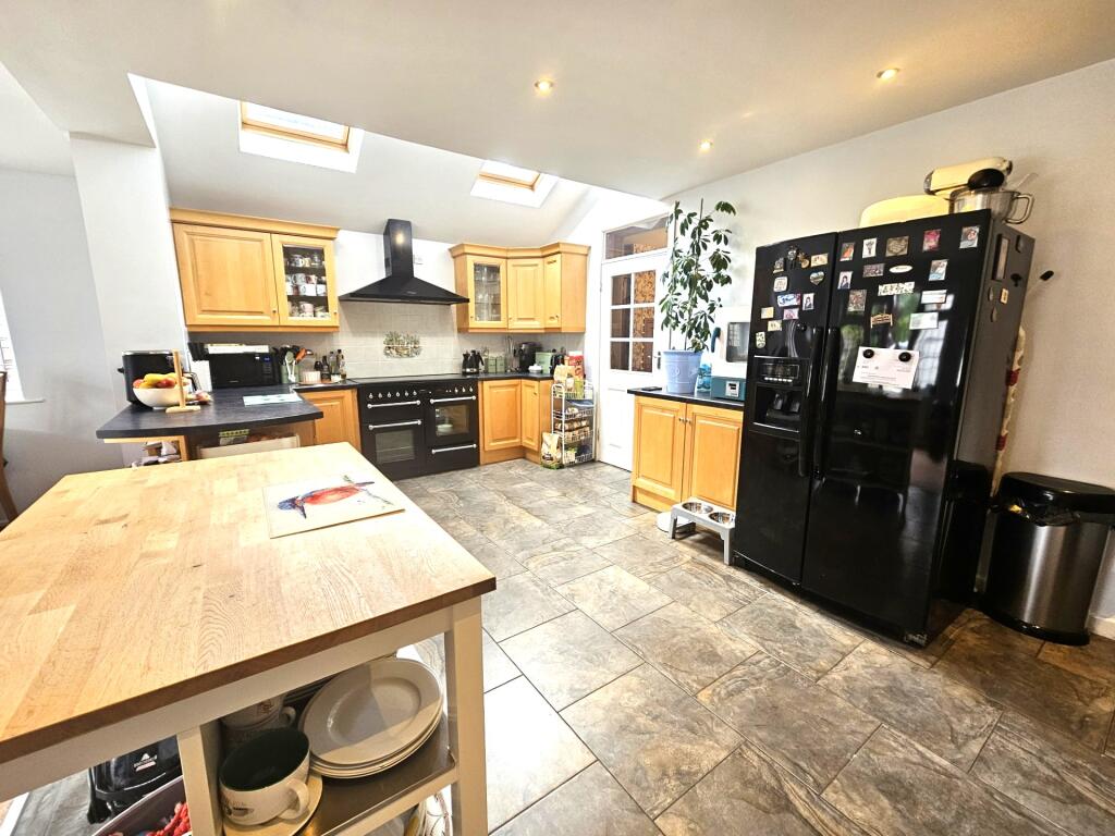 Living kitchen diner 3