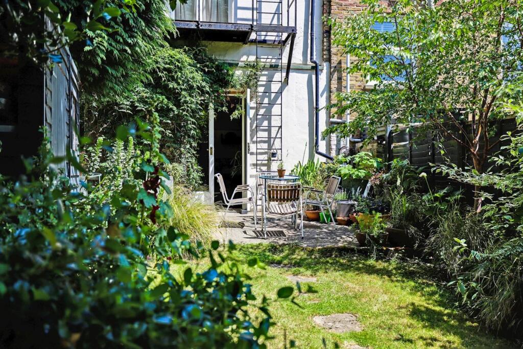 14-795fJHPropWpen - 20e Anerley Hill - 34-medium.j