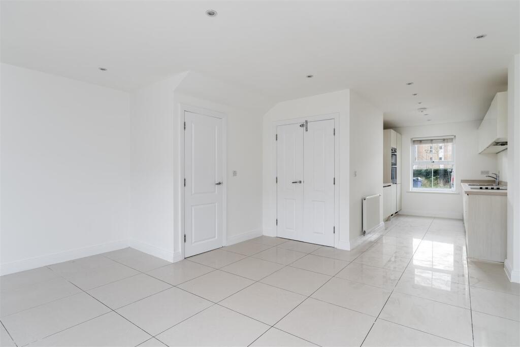 Dining Room/ Kitchen