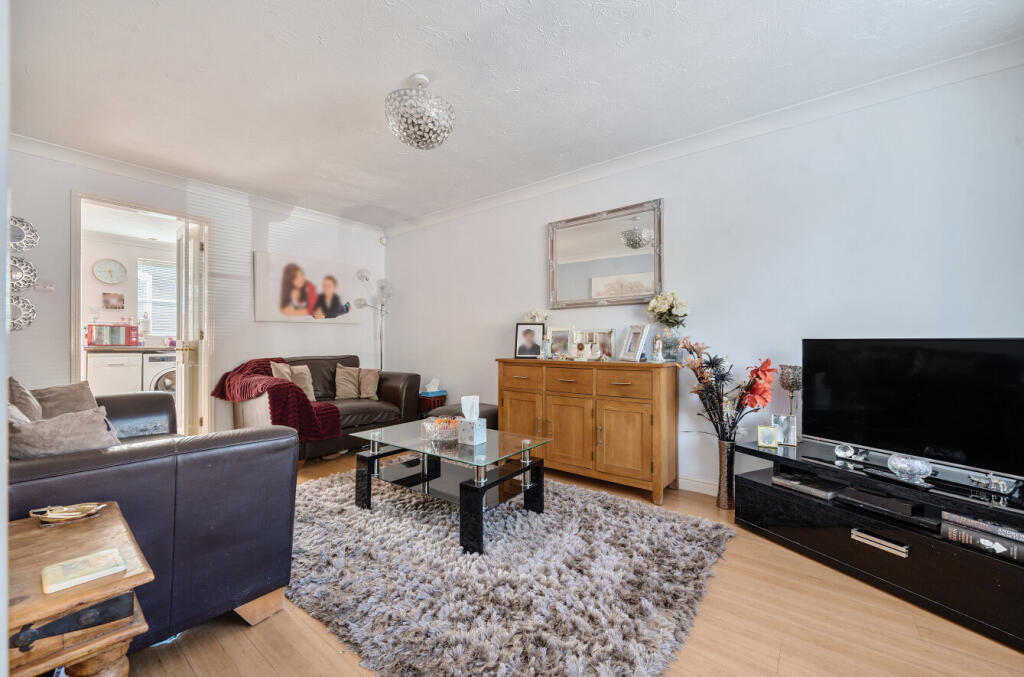 1303957-4-683de2d...