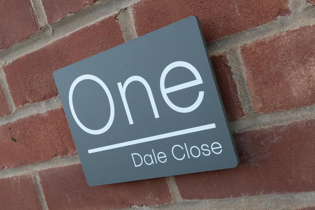 1 Dale Close, Lutterworth (2).jpg