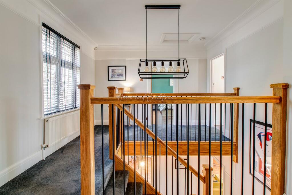 Holybush Road, Cyncoed, HernCrabtree (45).jpg