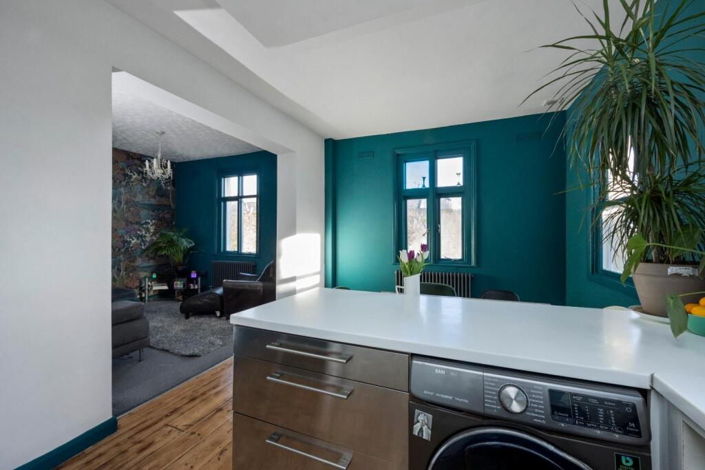 Lansdowne Place, 82, Flat 11-003.JPG