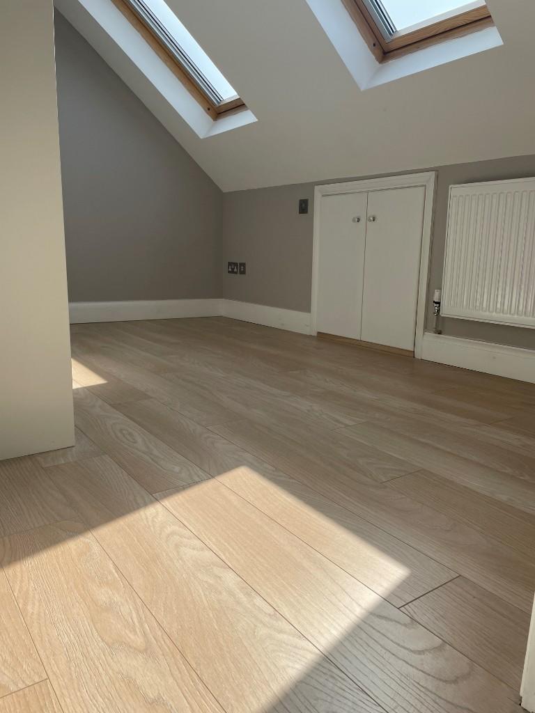 WALK IN WARDROBE 