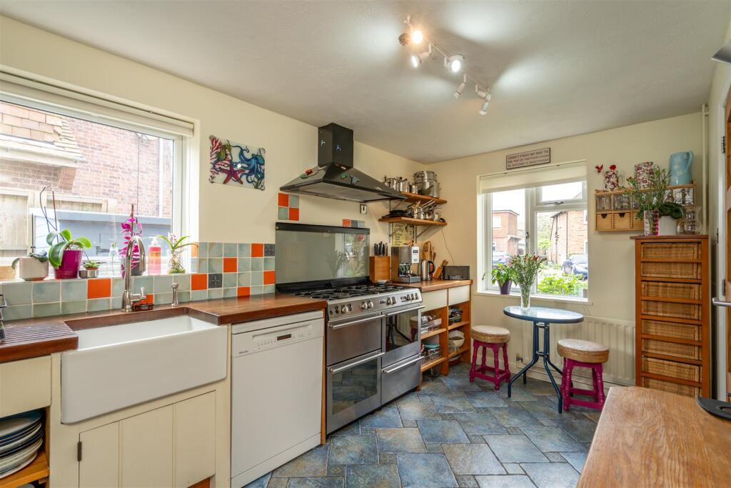 Kitchen Breakfast Room.jpg