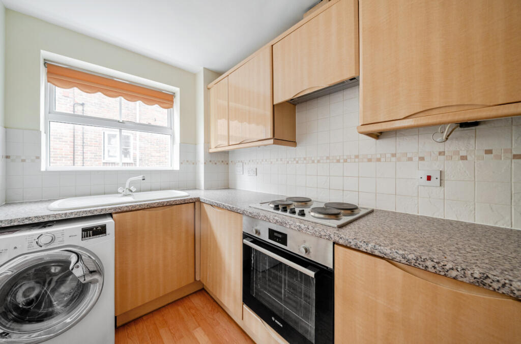 1331593-8-6887717...