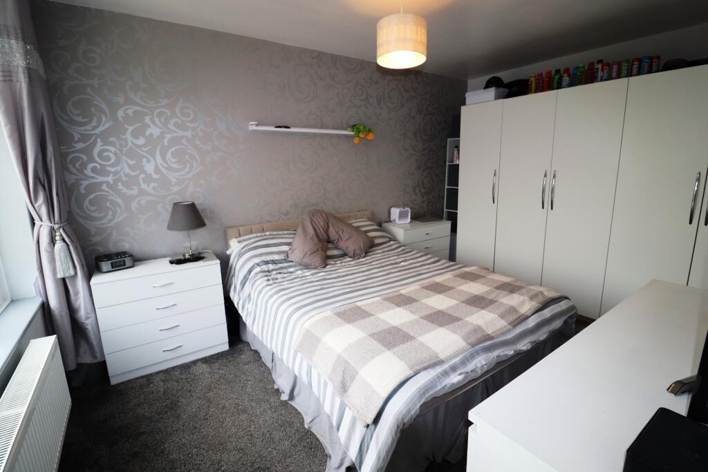 49 Knightscliffe Way