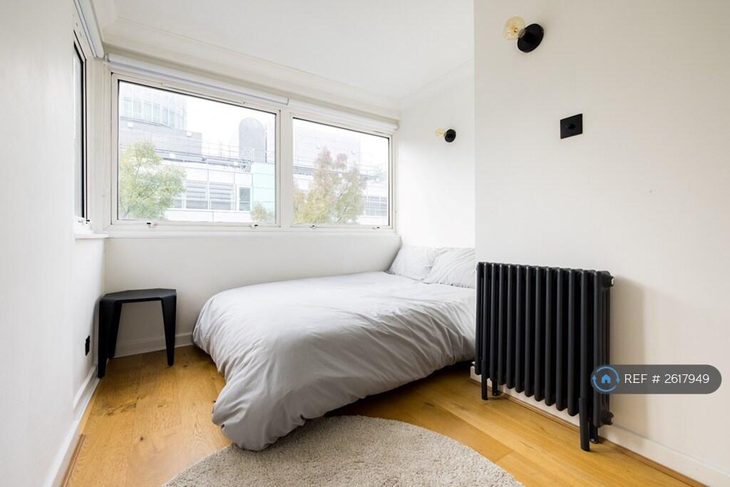Bedroom 2 (180 Degree Window)