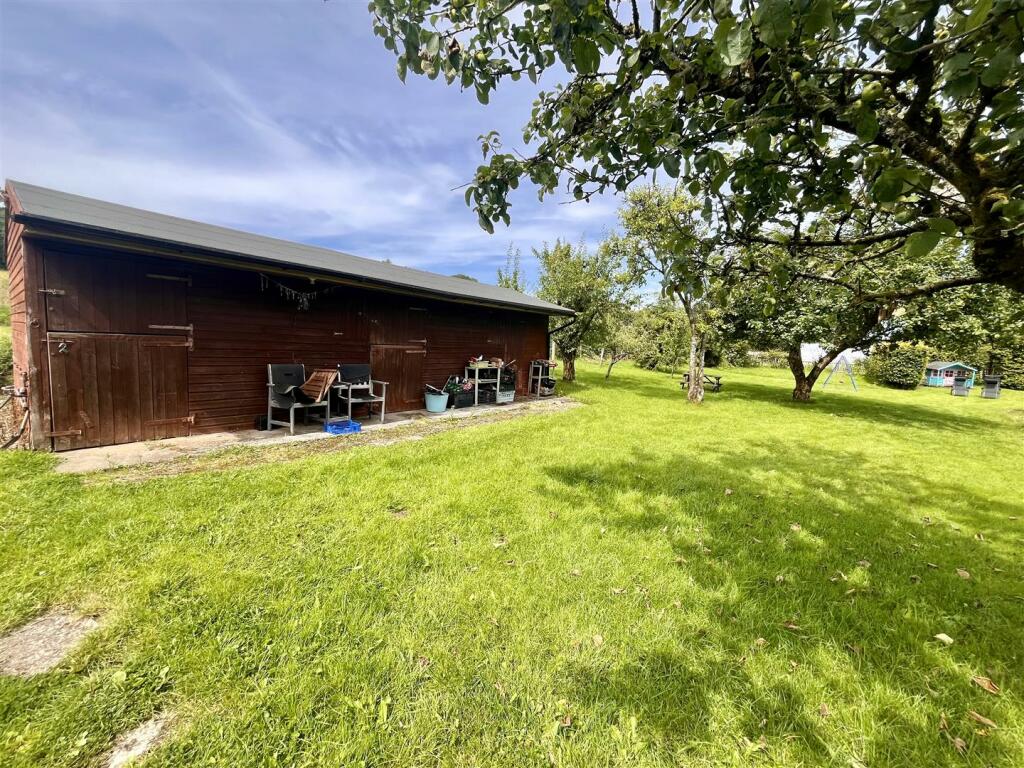 STABLES