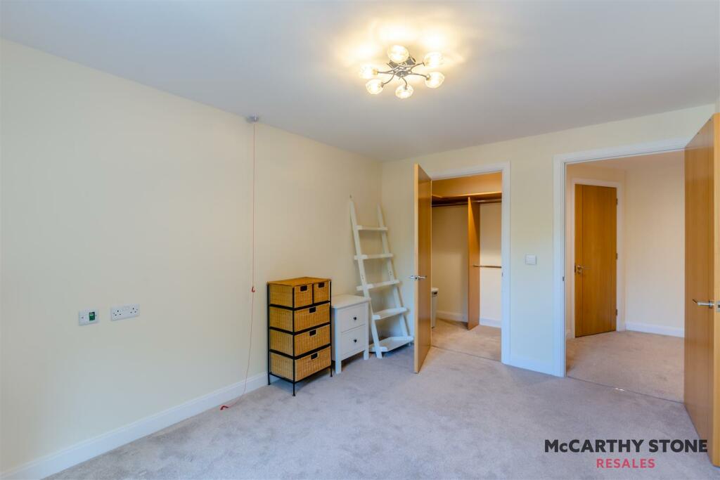 8614808-interior05.jpg