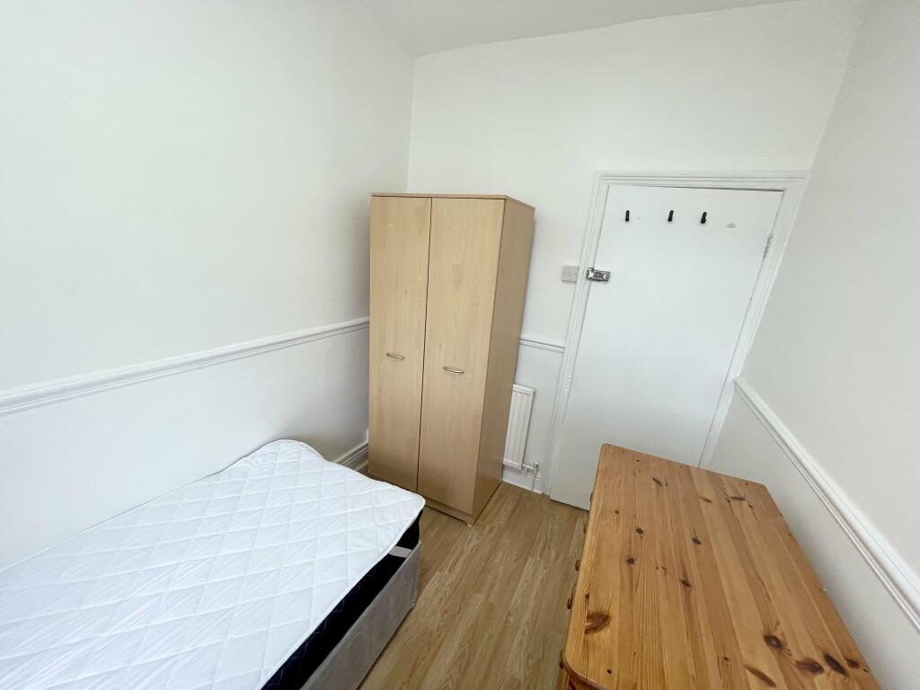 Room 4