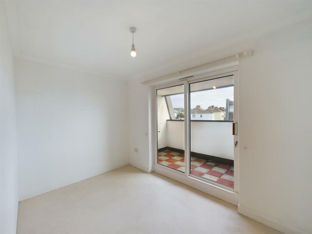 Rear Bedroom.jpg