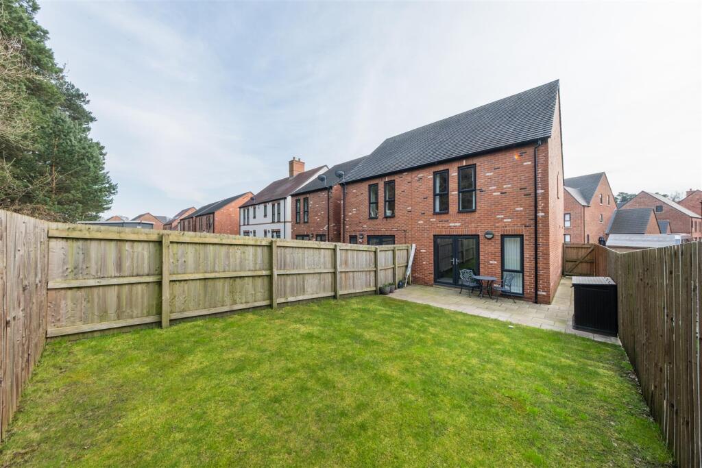 31 Mara Drive-028.jpg