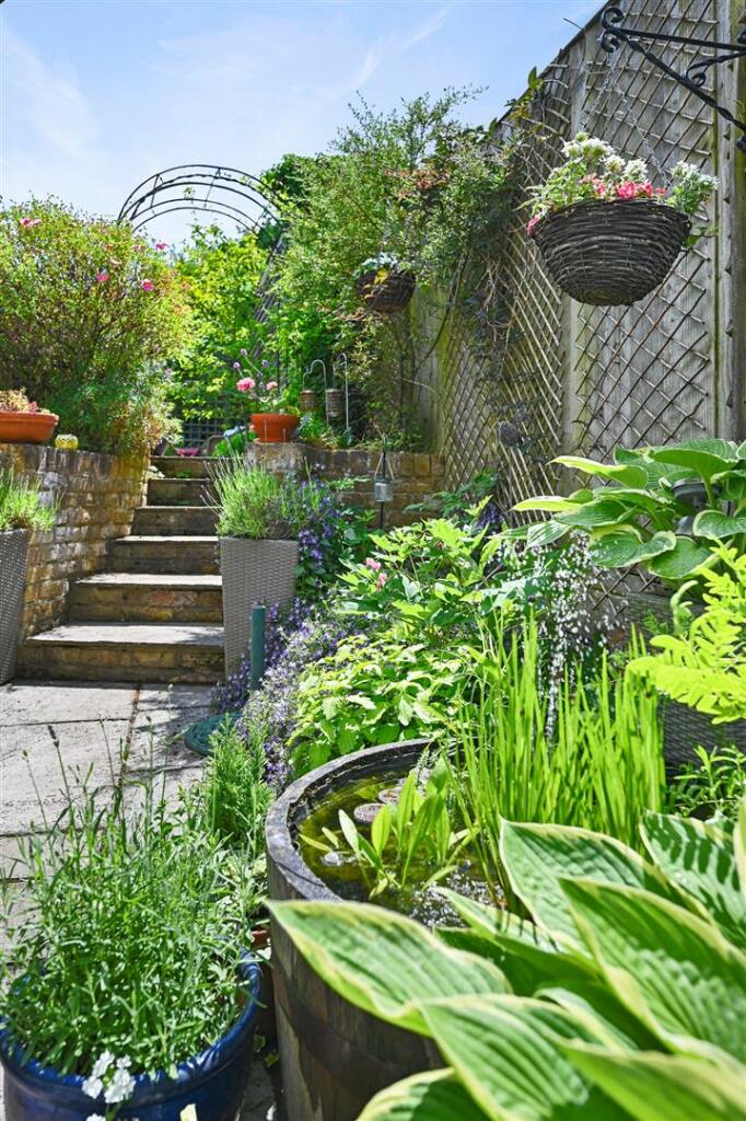 Garden (2).jpg