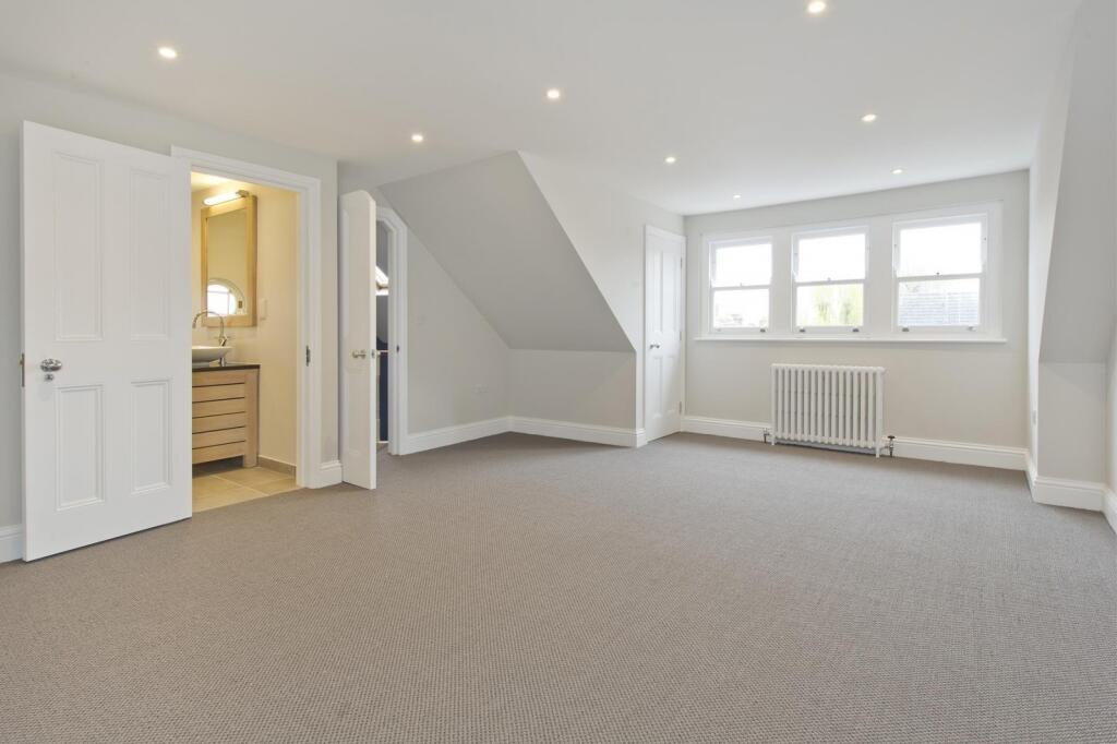 Attic Room alt view