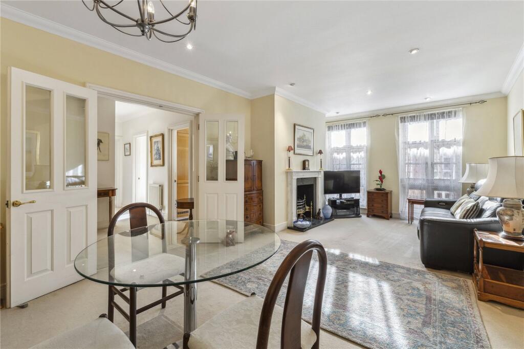 Living/Dining Room