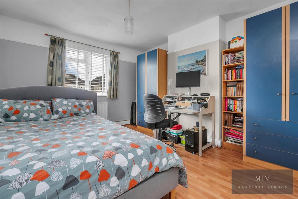 Brockenhurst Way 1 MV-4.jpg